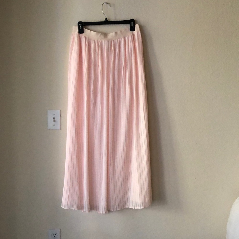 Maxi skirt only worn once.